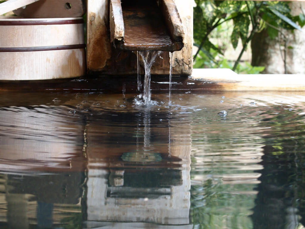 The Bailey Fountain | ferrebeekeeper