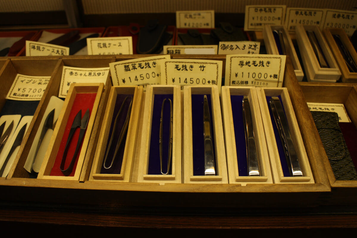 "Ubukeya", Traditional Japanese Knife Store in Tokyo Japan Wonder