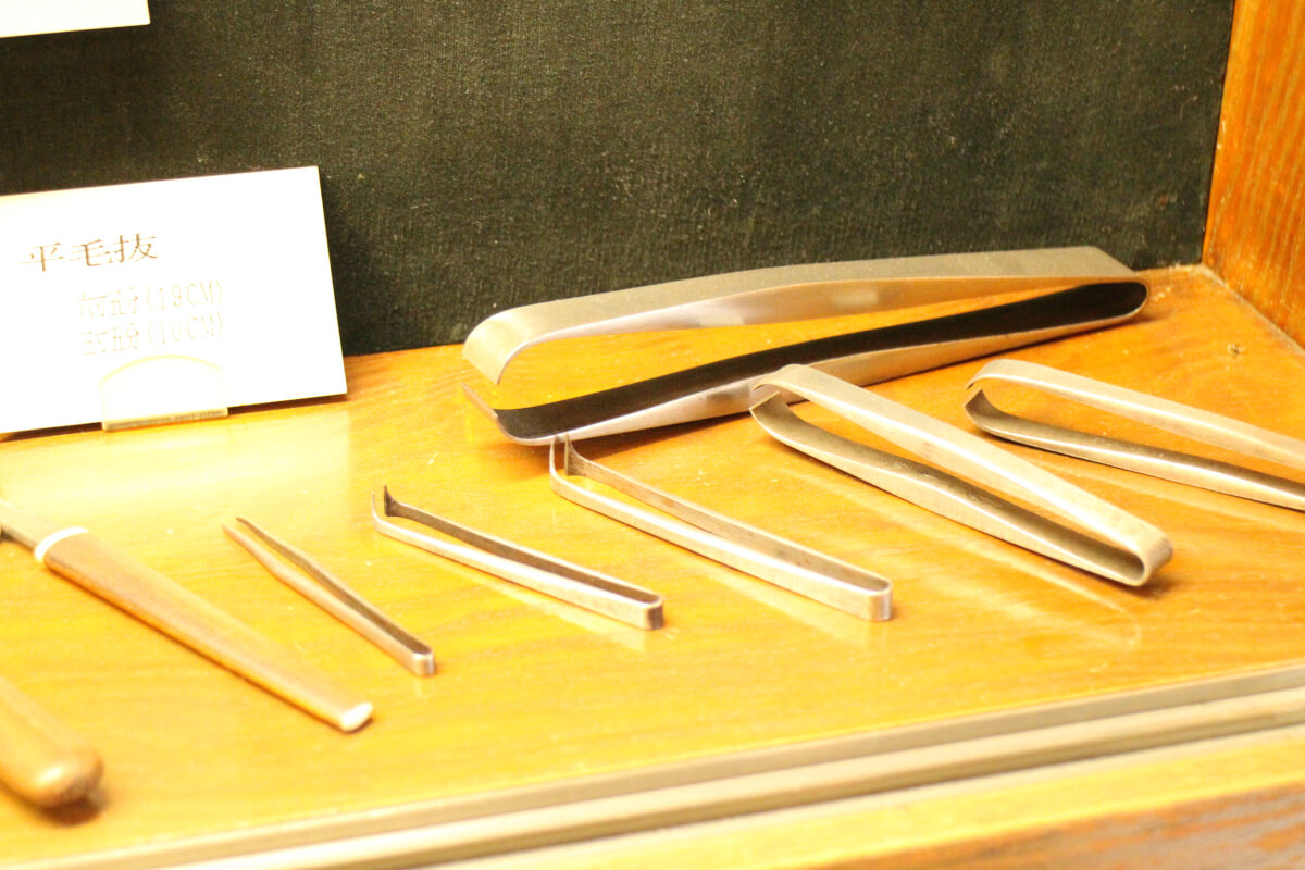 "Ubukeya", Traditional Japanese Knife Store in Tokyo Japan Wonder