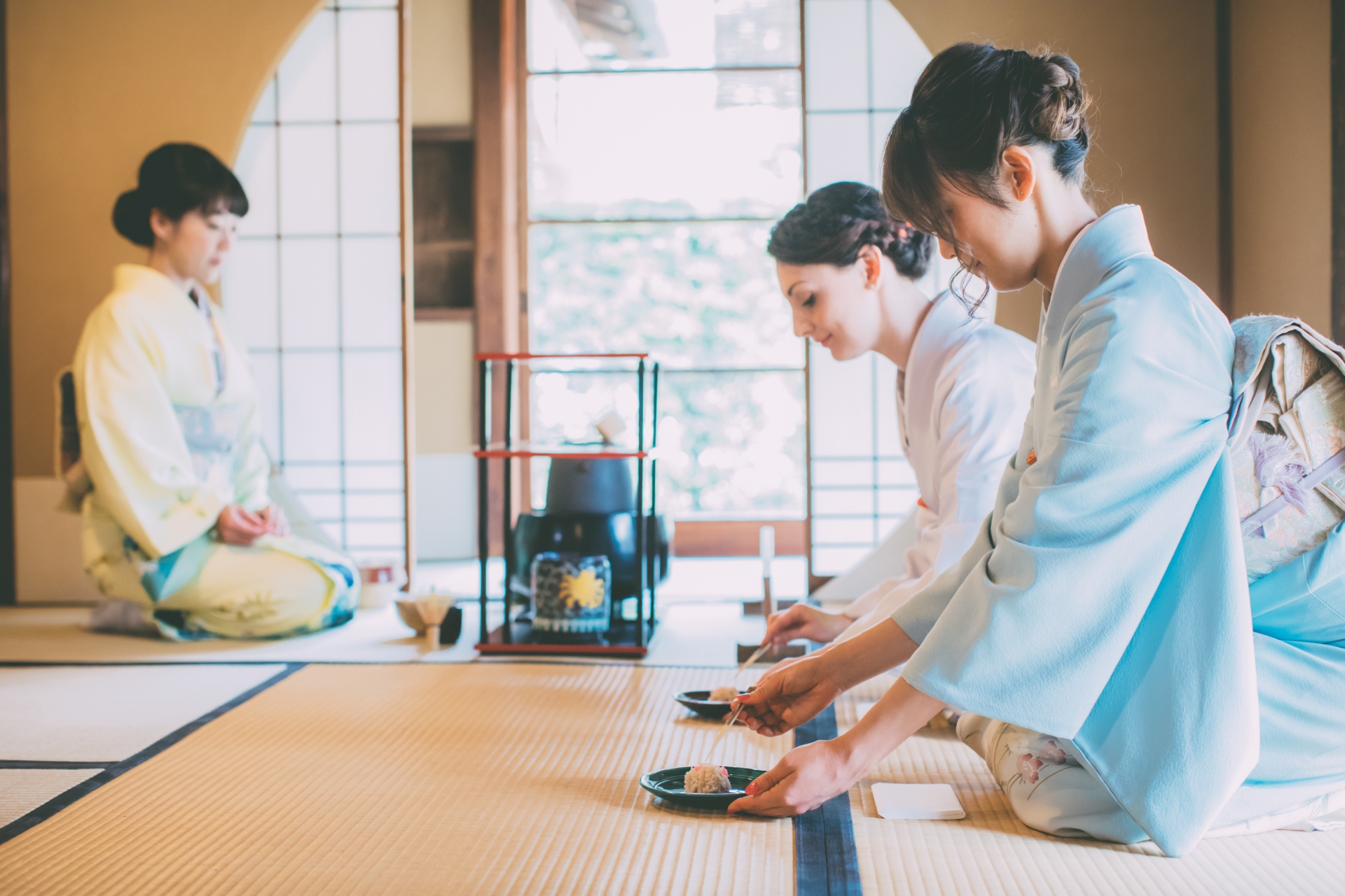 Take on a hands-on, mini tatami mat-making experience, Experience Spots