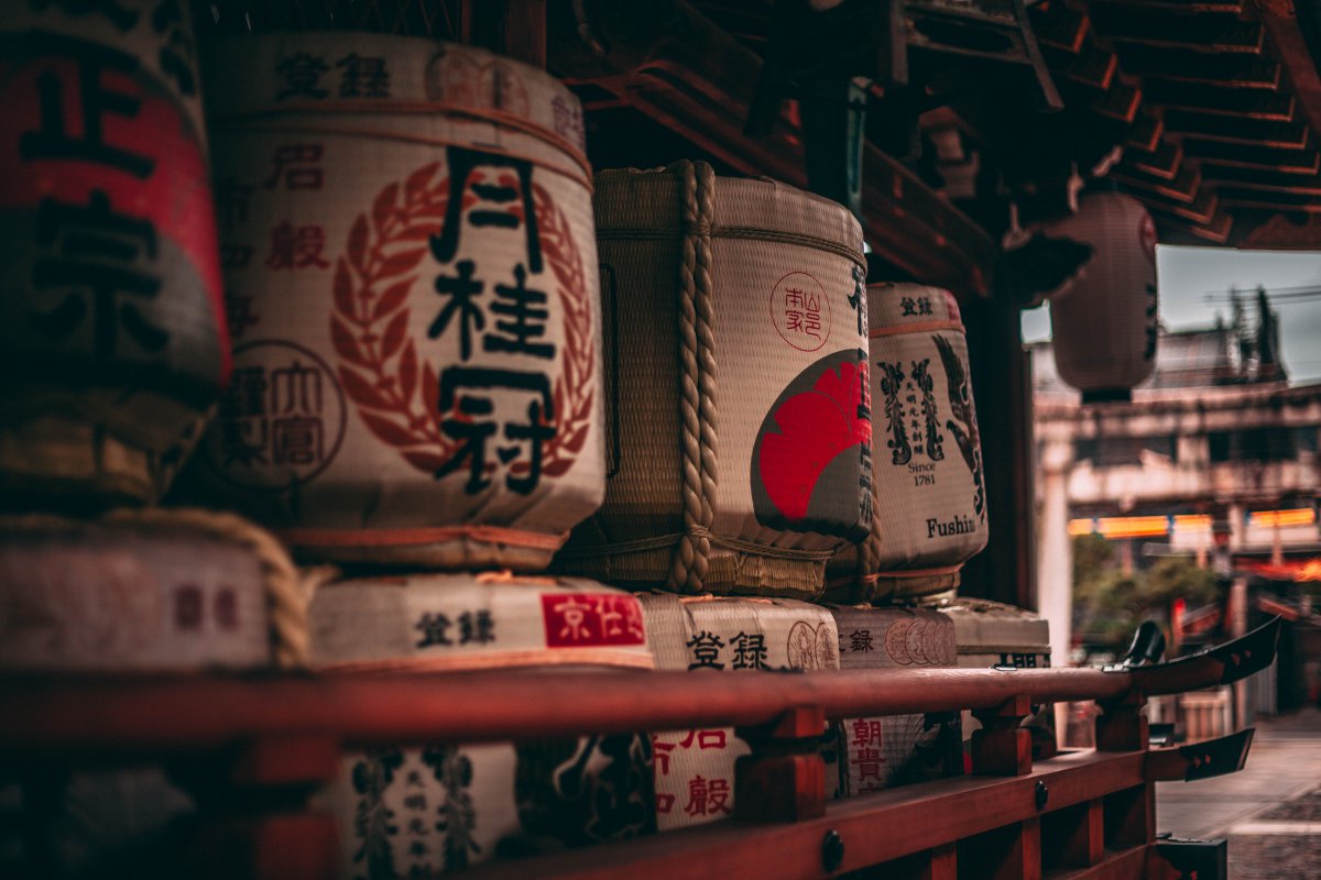 Sake barrels