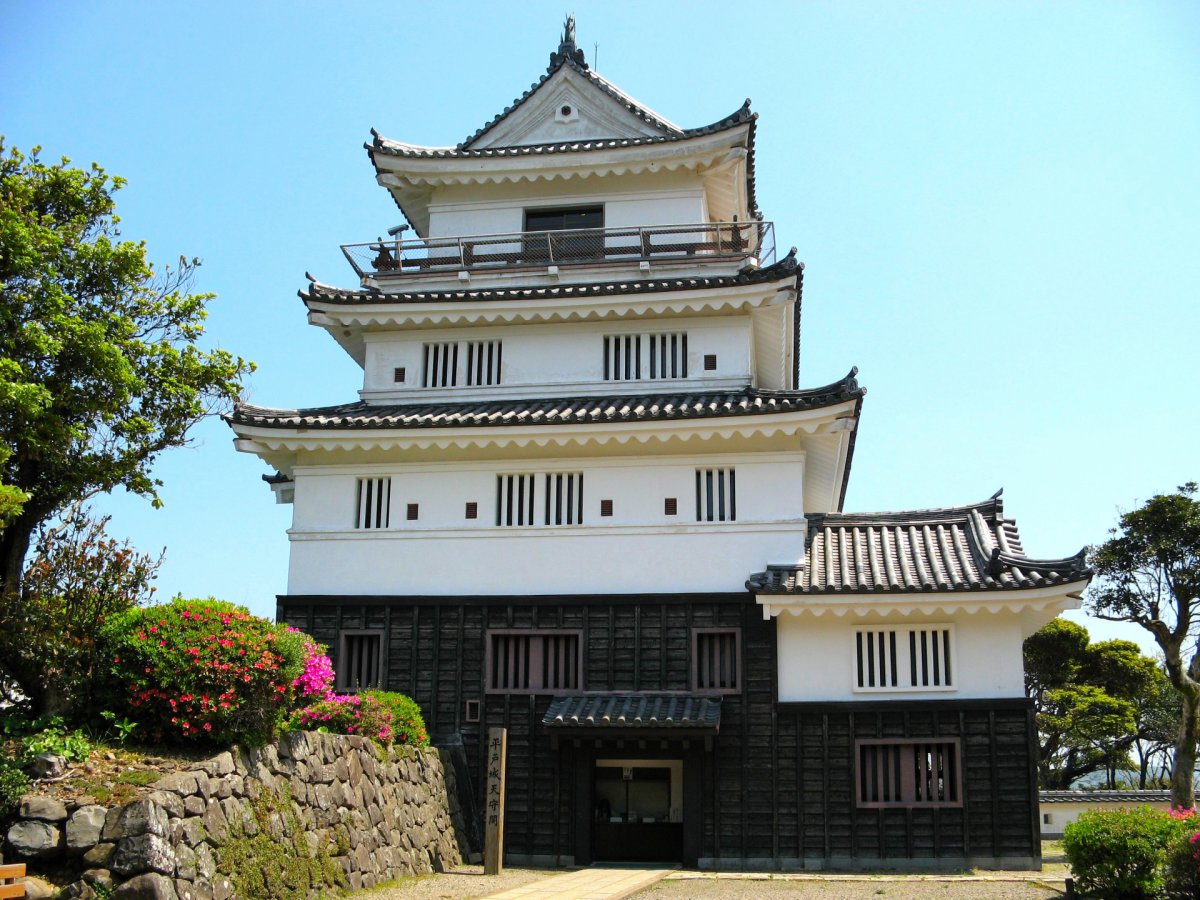 Hirado Castle