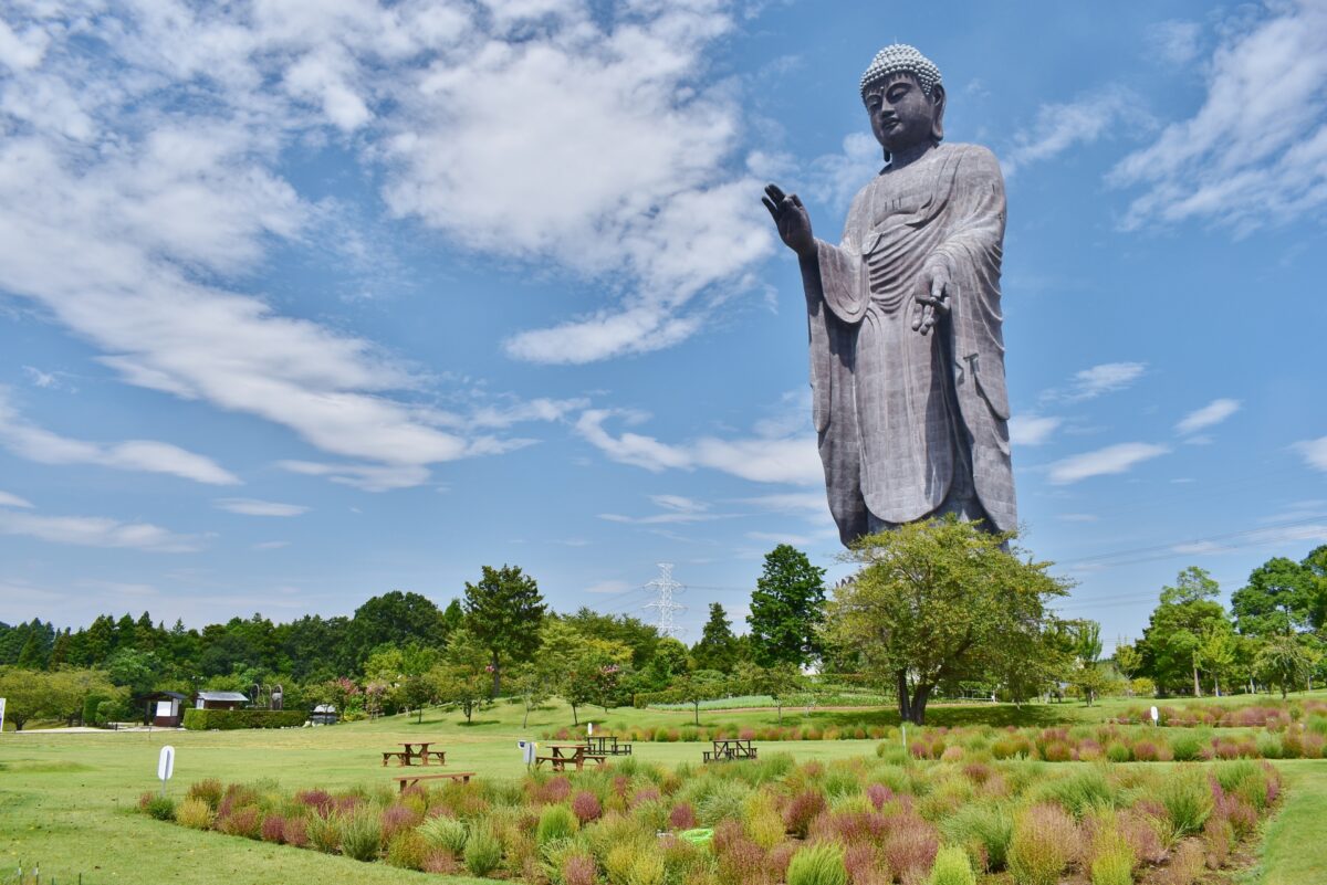 Ushiku Daibutsu