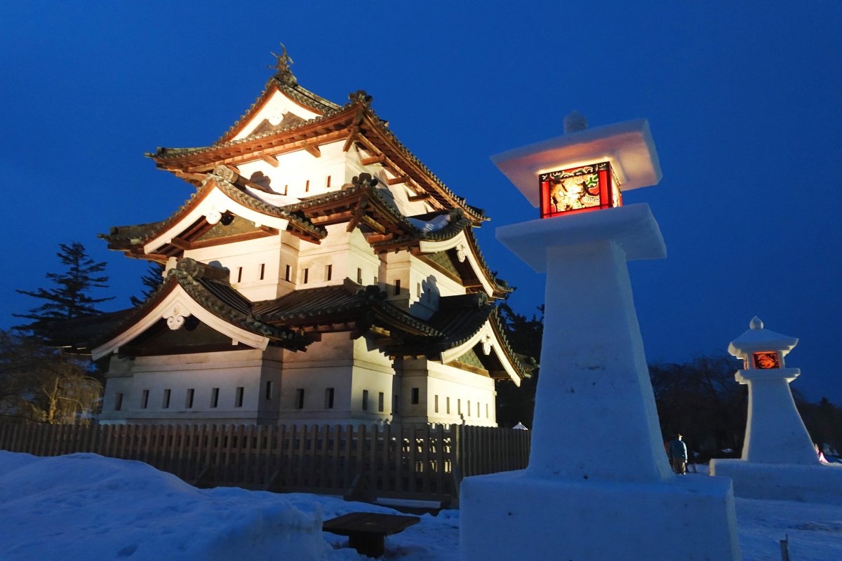 Festival des lanternes de neige du château d'Hirosaki