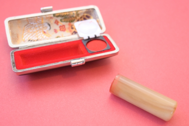 18 Beautiful Handcrafted Japanese Gifts To Take Home