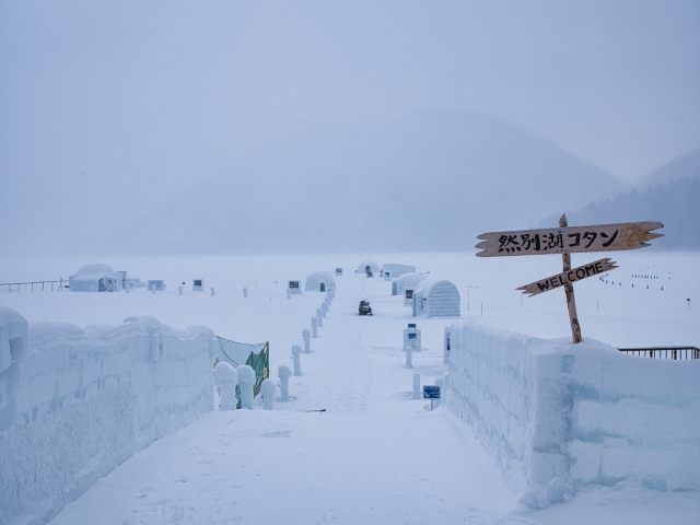 snow hut festival lake shikaribetsu kotan