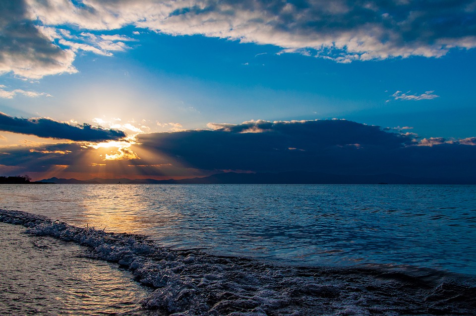 lake biwa