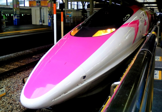 Hello Kitty Shinkansen