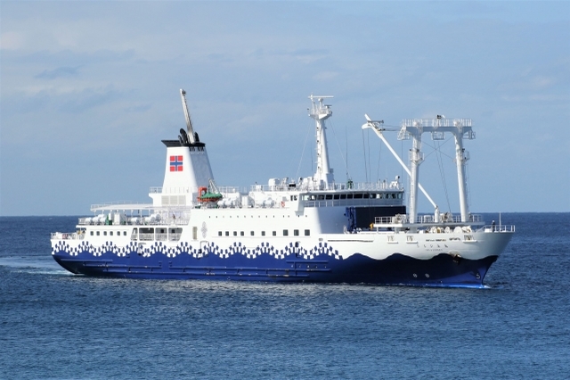 Boat Shikinejima