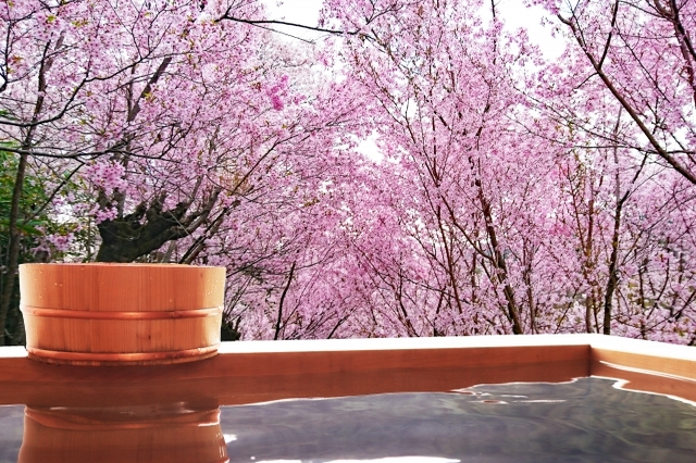 Bathing Culture Is Weirdly Particular! Here's How Japanese People Take Baths