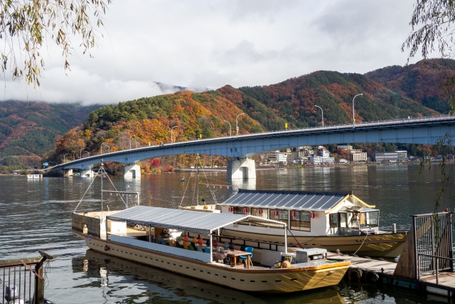 yakatabune cruise arashiyama