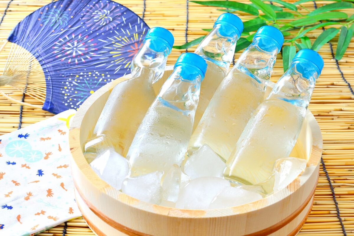 Get a Taste of Summer With Some Refreshing Ramune! Learn How to Open Ramune  and Dispose of the Delicious Drink's Bottles! - Food & Drink｜COOL JAPAN  VIDEOS｜A Website With Information About Travel