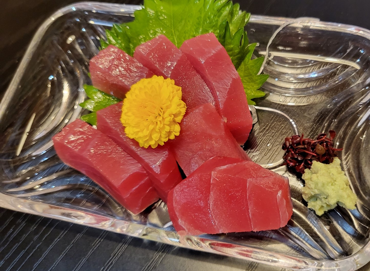 tuna maguro sashimi