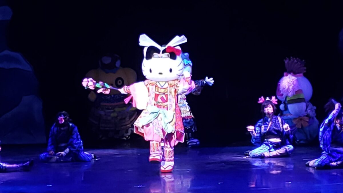 Sanrio Puroland Theme Park Introduces 'Kawaii Kabuki' Live