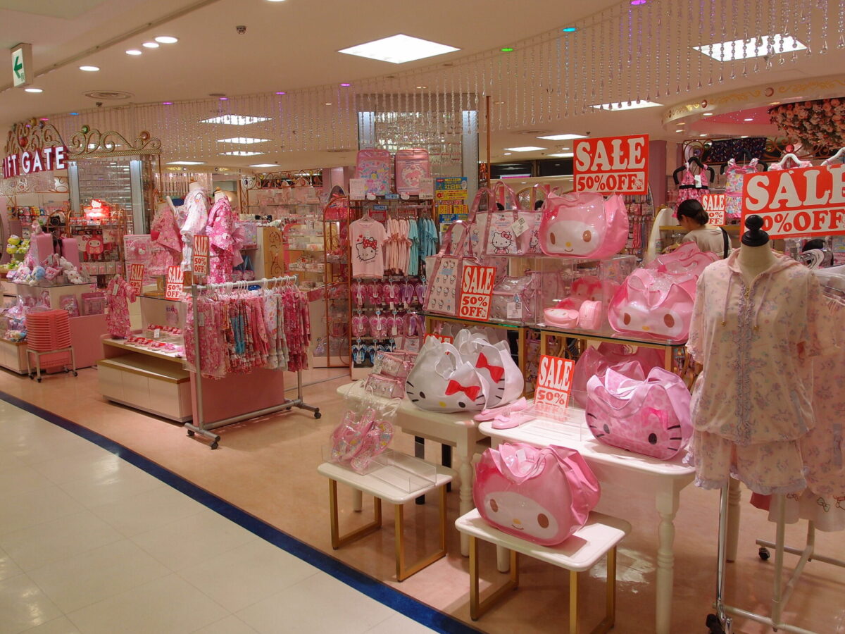 ☆Sanrio World Ginza Tokyo Japan Walking Tour + Shopping for underrated  characters!☆ 