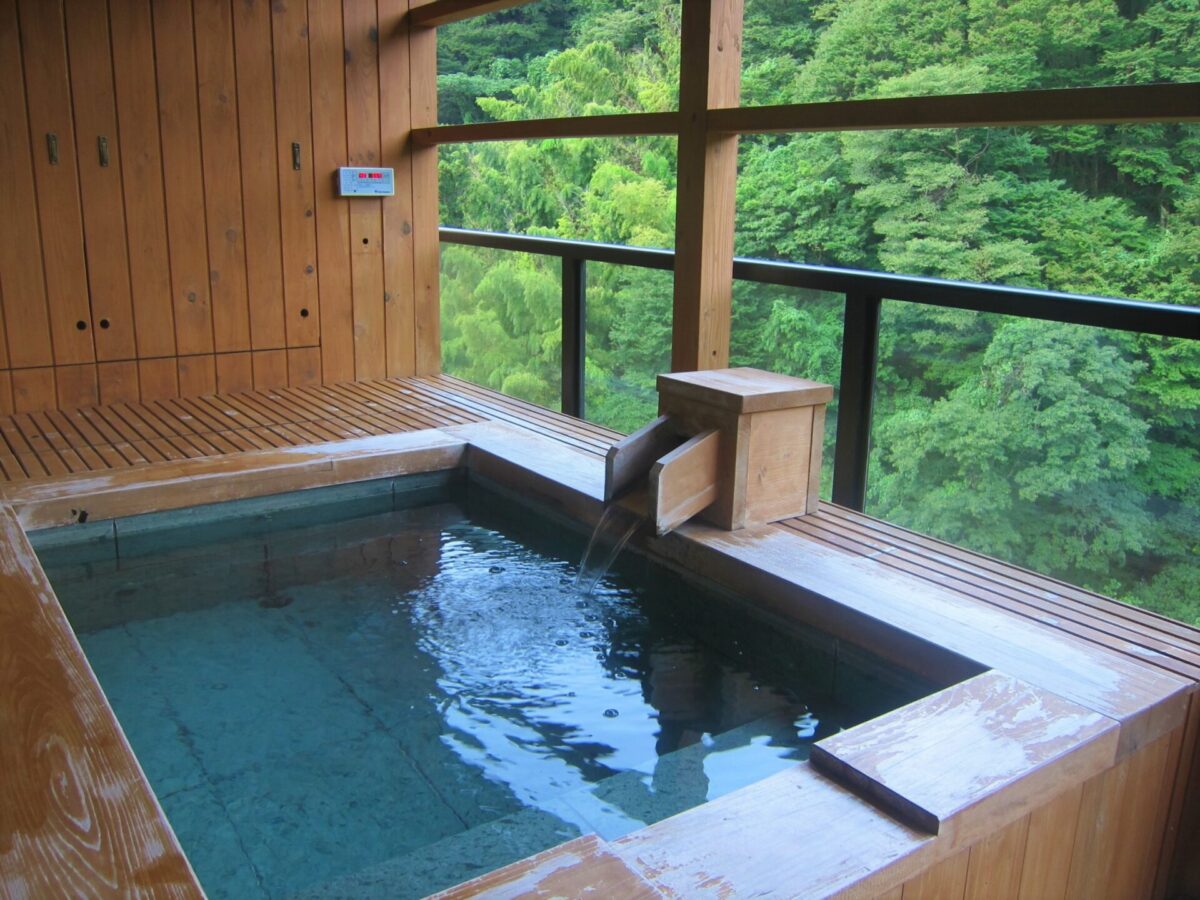 Private onsen in the room