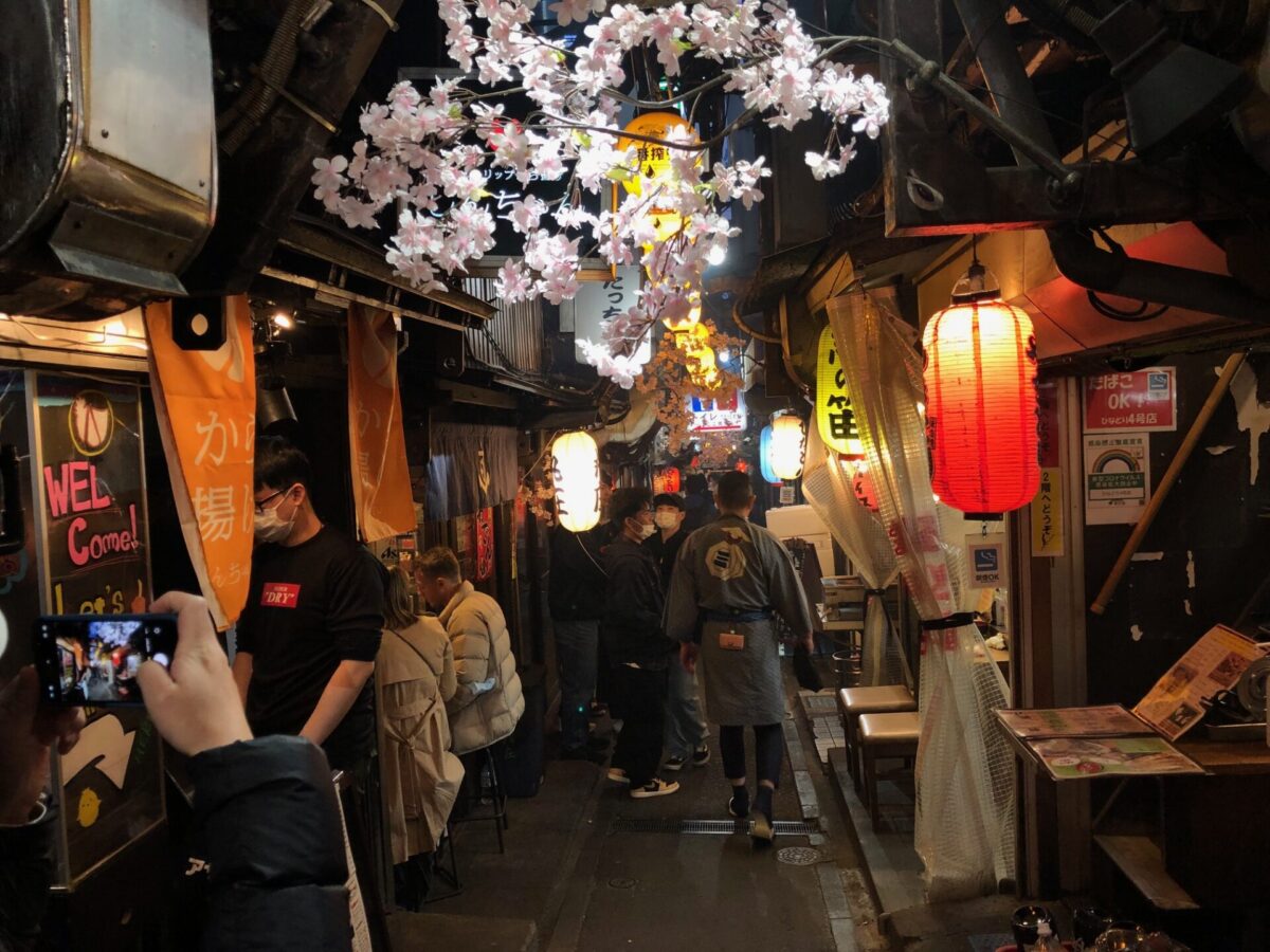 omoide yokocho night